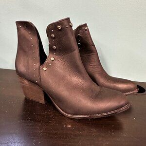Musse and Cloud Leather Studded Booties - 10